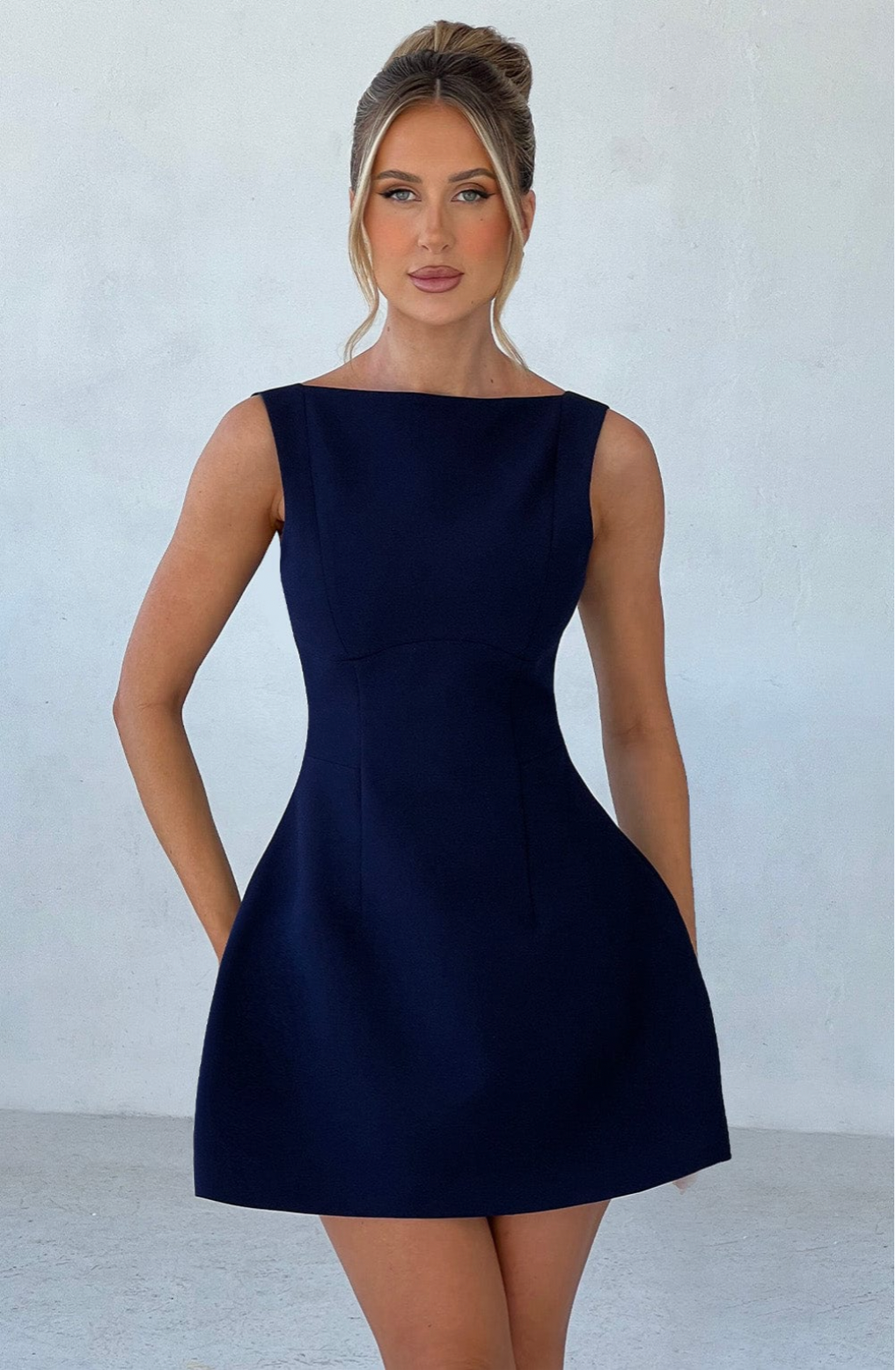 Alana Mini Dress – Elegance with a Flirty Twist ✨