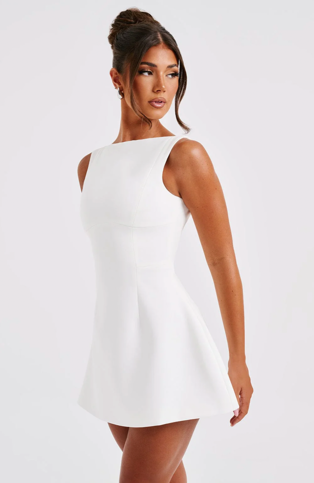 Alana Mini Dress – Elegance with a Flirty Twist ✨