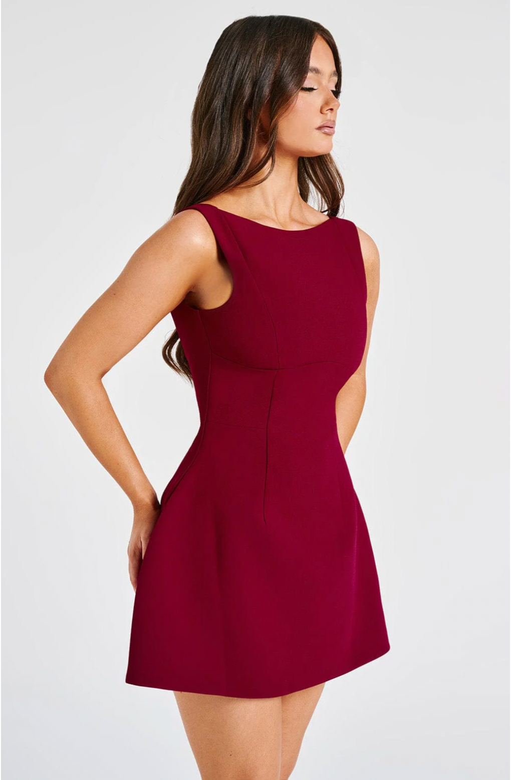 Alana Mini Dress – Elegance with a Flirty Twist ✨