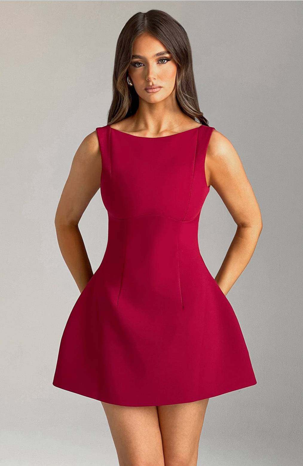 Alana Mini Dress – Elegance with a Flirty Twist ✨