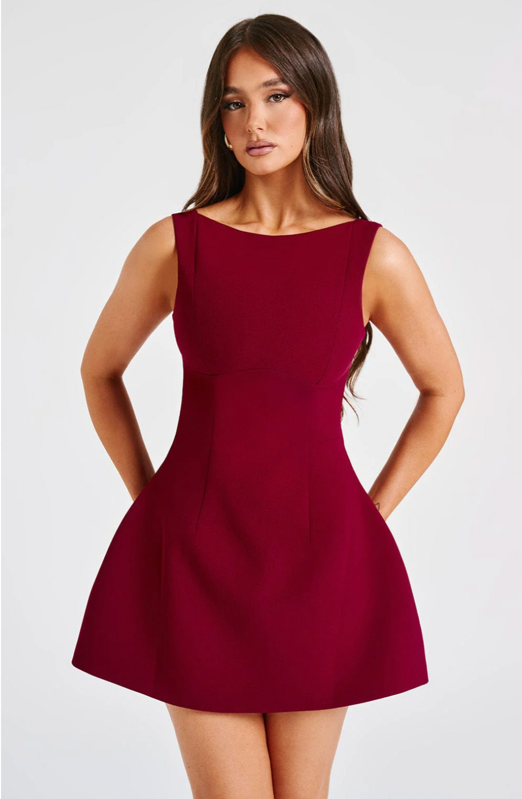 Alana Mini Dress – Elegance with a Flirty Twist ✨