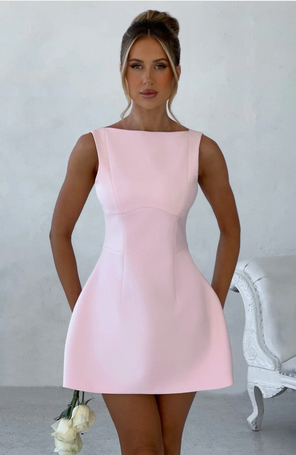 Alana Mini Dress – Elegance with a Flirty Twist ✨